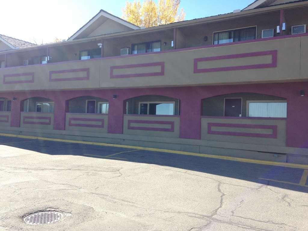 Canadas Best Value Inn Chinook Station YYC Dış mekan fotoğraf