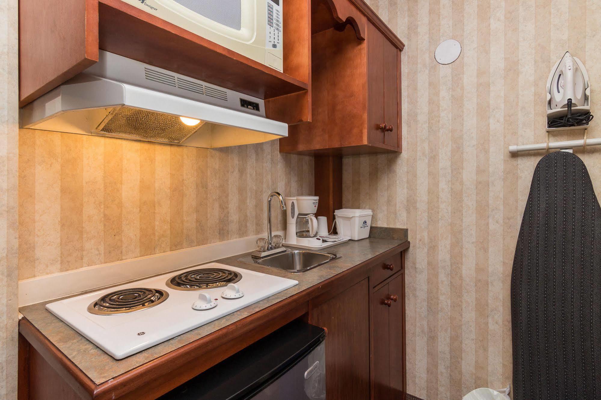 Canadas Best Value Inn Chinook Station YYC Dış mekan fotoğraf