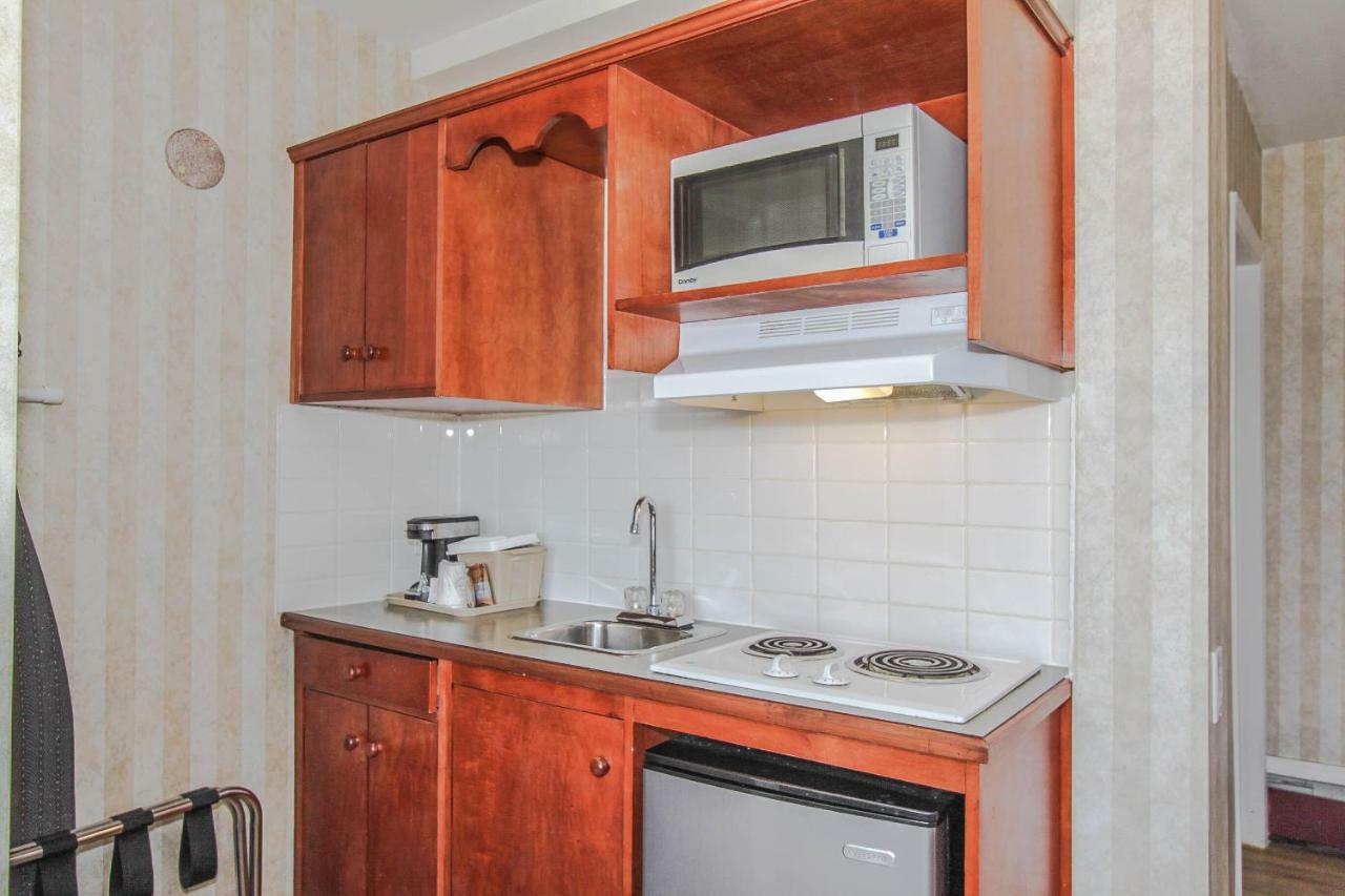 Canadas Best Value Inn Chinook Station YYC Dış mekan fotoğraf