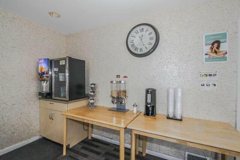 Canadas Best Value Inn Chinook Station YYC Dış mekan fotoğraf